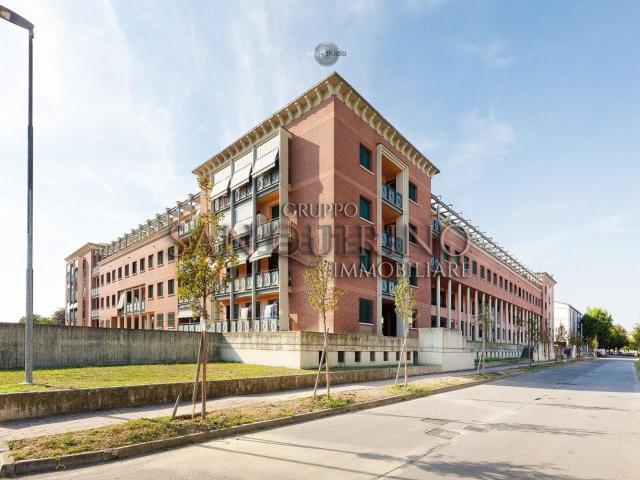 Appartamento in vendita di 91 m² in Via Generale Carlo Alberto dalla Chiesa, 28
