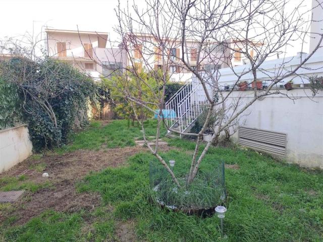 Appartamento in vendita di 91 m² in Via Giovanni Lomi, 96