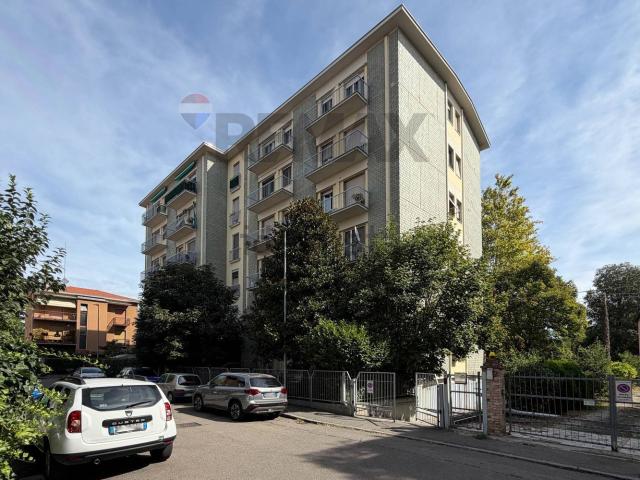 Appartamento in vendita di 91 m² in Via Giacomo Leopardi, 9