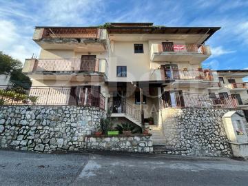 Appartamento in vendita di 91 m² in Via iacobelli, 76