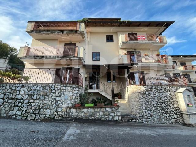 Appartamento in vendita di 91 m² in Via iacobelli, 76