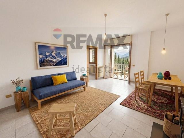 Appartamento in vendita di 91 m² in Via II Giugno, 38