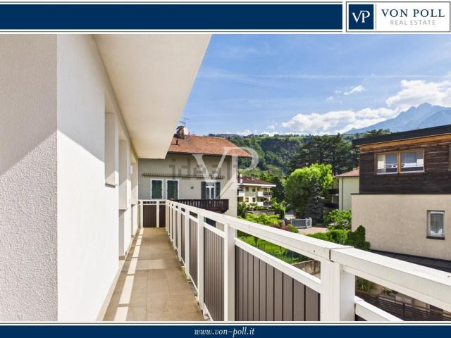 Appartamento in vendita di 91 m² in Via Laurin, 242