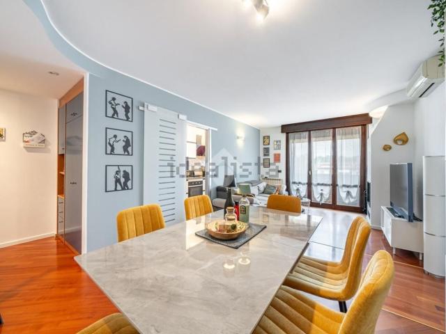 Appartamento in vendita di 91 m² in Via Mantova, 42