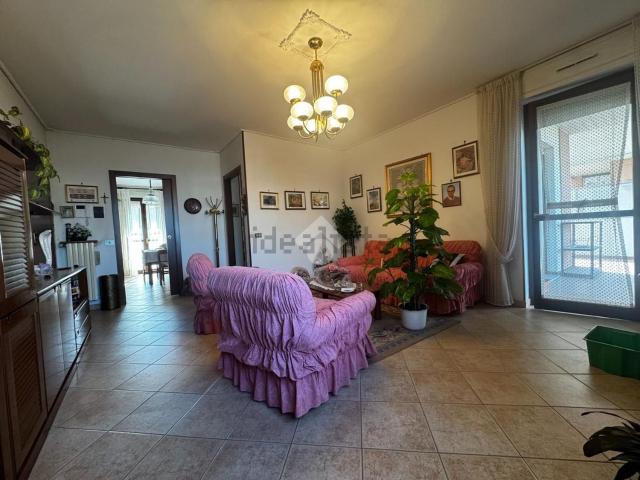 Appartamento in vendita di 91 m² in Via Michele Magone, 73