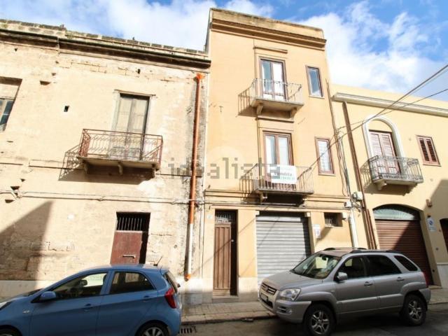 Appartamento in vendita di 91 m² in Via Monte San Giuliano, 37