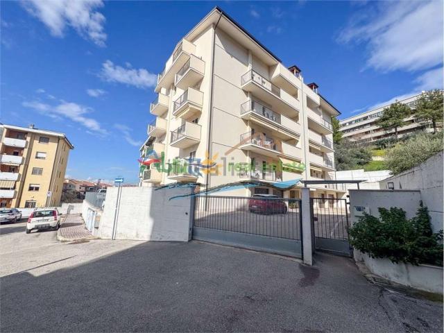 Appartamento in vendita di 91 m² in Via Montenerodomo, 25