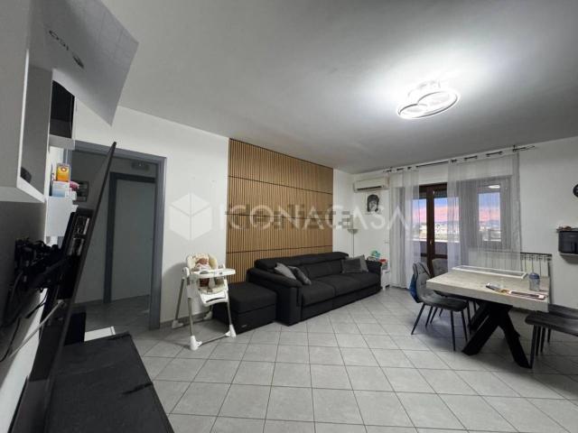 Appartamento in vendita di 91 m² in Via Parri