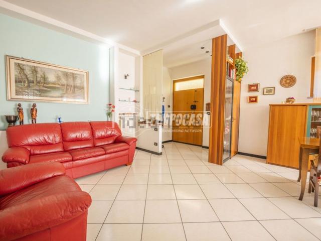 Appartamento in vendita di 91 m² in Via Po, 14