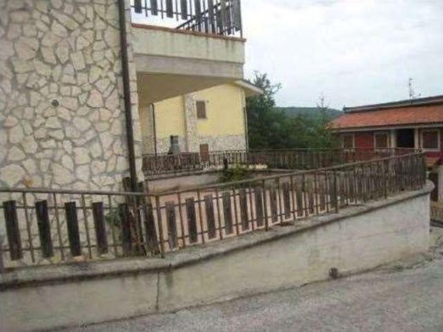 Appartamento in vendita di 91 m² in Via Pontoni