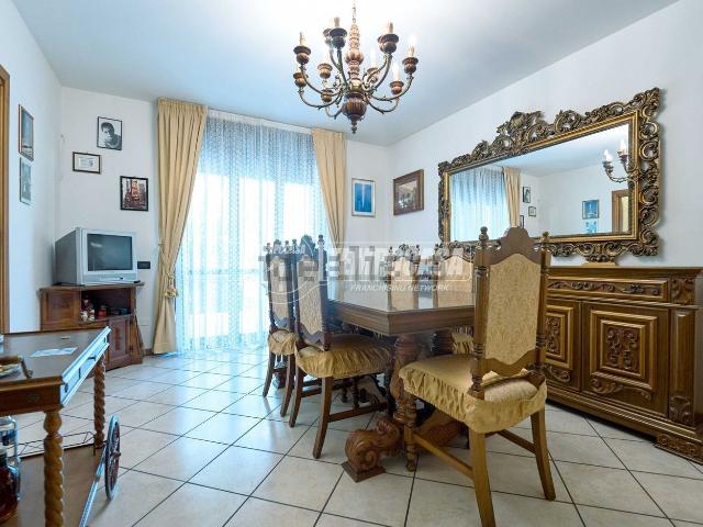 Appartamento in vendita di 91 m² in Via Rialto