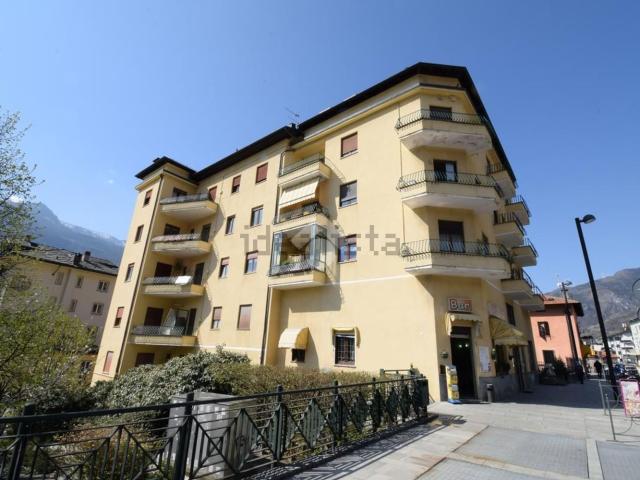 Appartamento in vendita di 91 m² in Via Roma, 93
