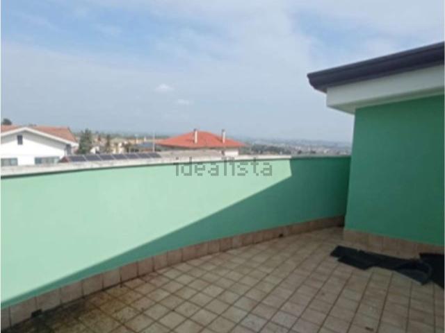 Appartamento in vendita di 91 m² in Via Romano Campo, 7