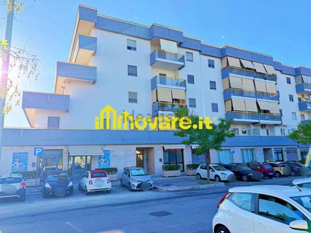 Appartamento in vendita di 91 m² in Via Sandro Pertini, 52