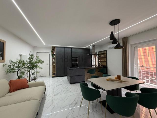 Appartamento in vendita di 135 m² in Via Giovanni Nappi, 42