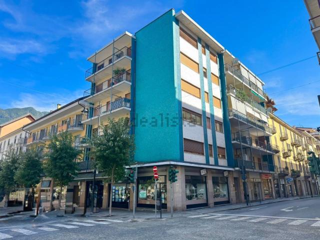 Appartamento in vendita di 92 m² in Corso Colonnello Attilio Moneta, 40