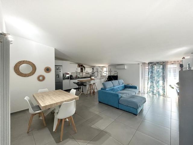 Appartamento in vendita di 92 m² in Galleria Karol Wojtyla, 14