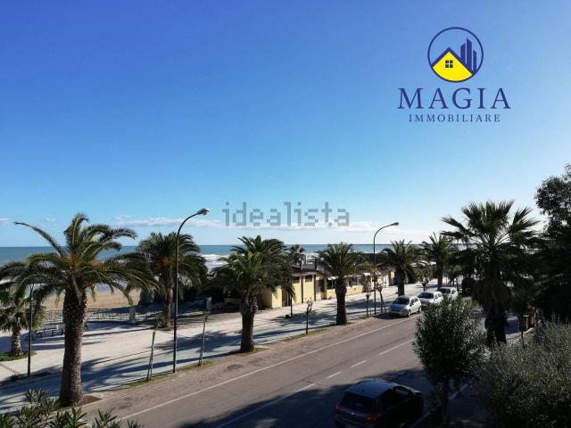 Appartamento in vendita di 92 m² in Lungomare Alcide de Gasperi, 128