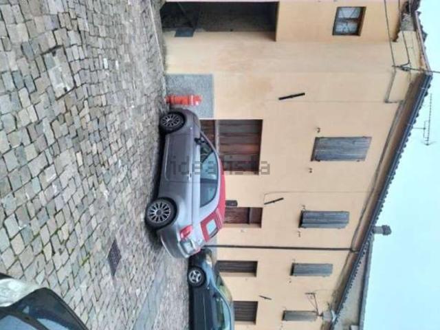 Appartamento in vendita di 92 m² in Piazzetta Valbonesi Michele, 23