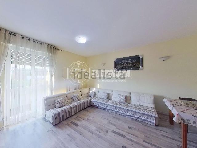 Appartamento in vendita di 92 m² in Vicolo L. Rho, 61