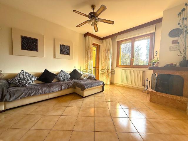 Appartamento in vendita di 92 m² in Via Udine