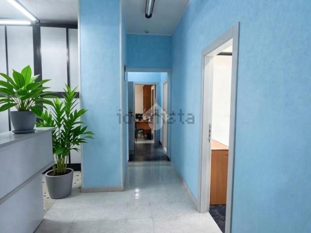 Appartamento in vendita di 92 m² in Via Umberto Giordano, 24
