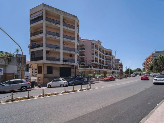 Appartamento in vendita di 92 m² in Via Adolfo Celi, 43