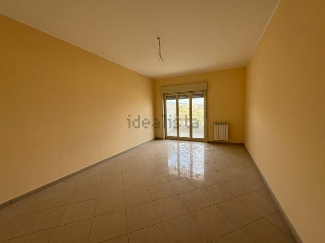 Appartamento in vendita di 92 m² in Via Adolfo Celi, 49