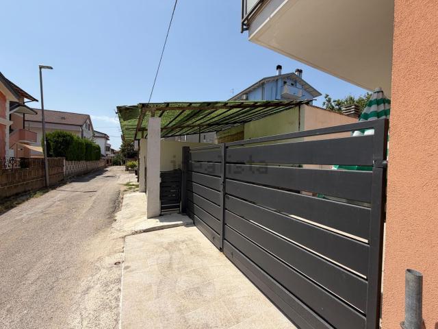 Appartamento in vendita di 92 m² in Via Ancona