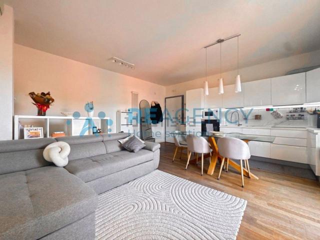 Appartamento in vendita di 92 m² in Via Bologna
