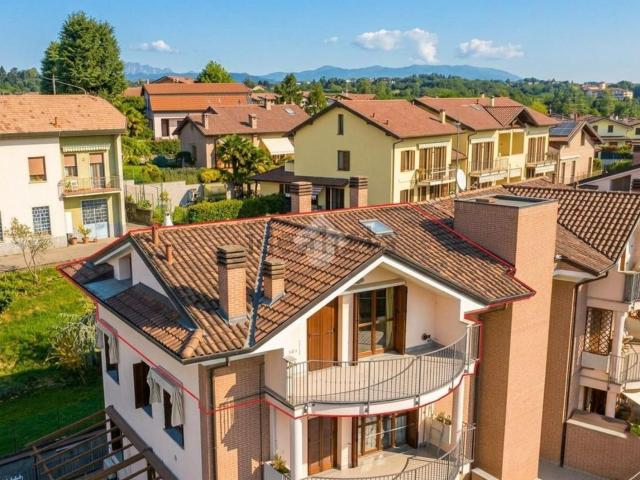 Appartamento in vendita di 92 m² in Via C. Benso Cavour, 3