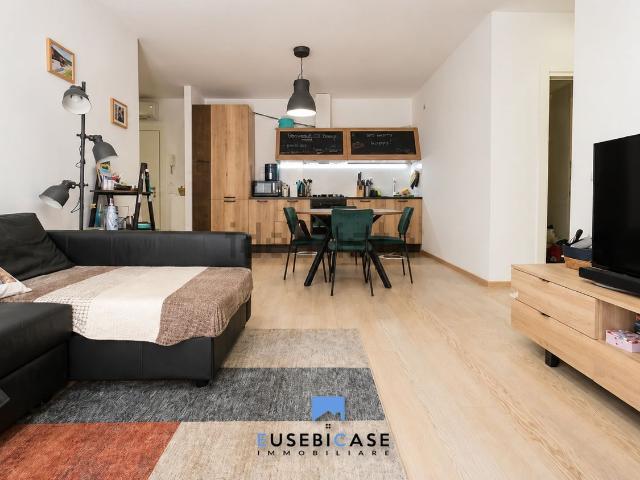 Appartamento in vendita di 92 m² in Via Cairoli, 41