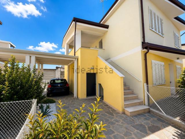 Appartamento in vendita di 92 m² in Via Cardinale Bertazzoli
