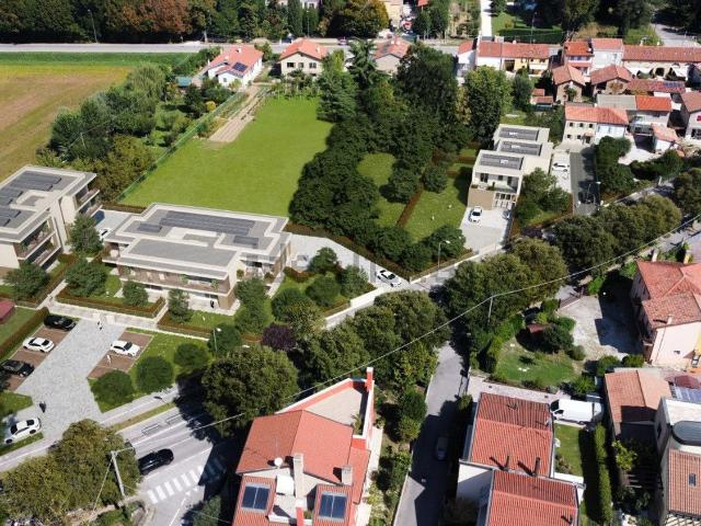 Appartamento in vendita di 92 m² in Via Cavin di Sala