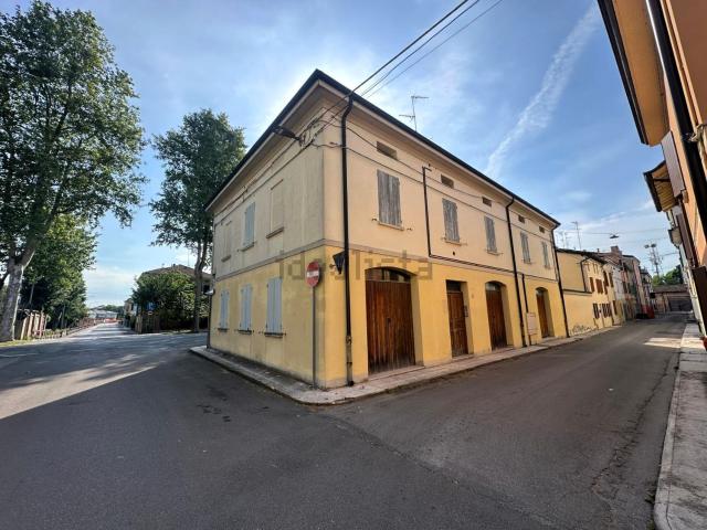 Appartamento in vendita di 92 m² in Via Circonvallazione