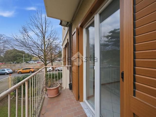Appartamento in vendita di 92 m² in Via Circonvallazione, 6