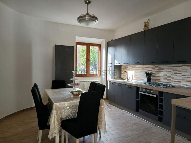 Appartamento in vendita di 92 m² in Via D. A. Venturini, 34