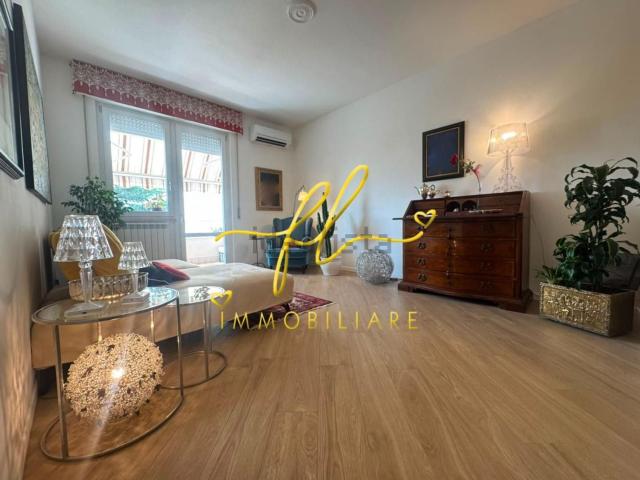 Appartamento in vendita di 92 m² in Via del Vigna, 57121
