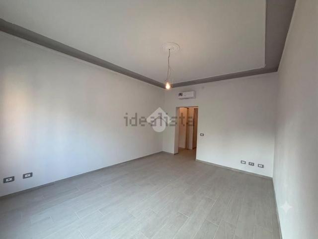Appartamento in vendita di 92 m² in Via della Canalina, 27