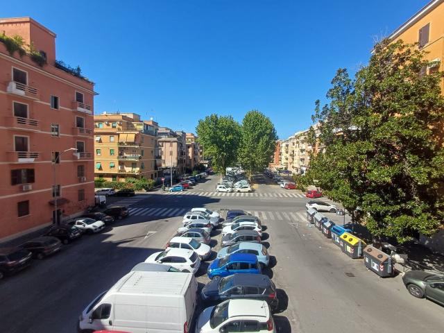 Appartamento in vendita di 92 m² in Via delle Giunchiglie, 62