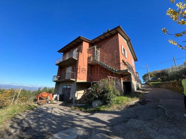Appartamento in vendita di 92 m² in Via Dello Sport