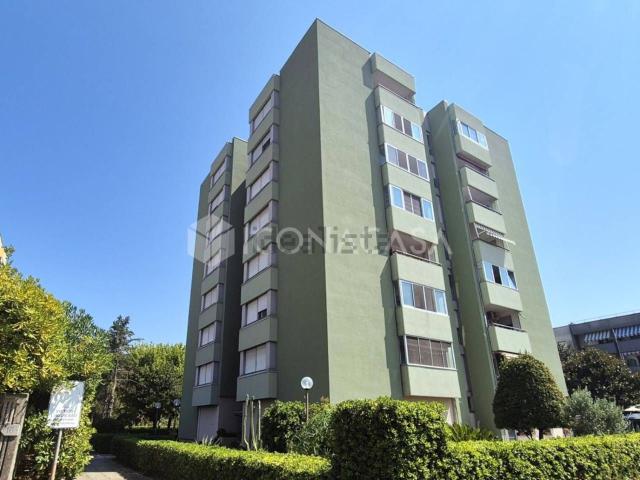 Appartamento in vendita di 92 m² in Via Emilio Alessandrini