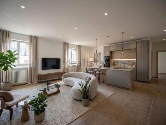 Appartamento in vendita di 92 m² in Via Emilia Santo Stefano, 5