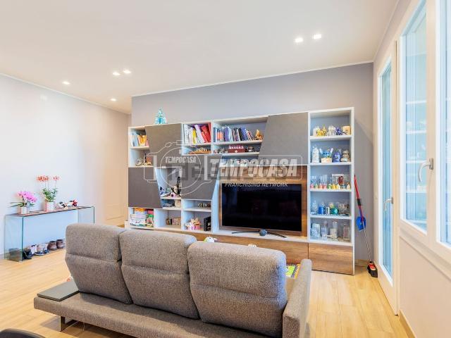 Appartamento in vendita di 92 m² in Via Franz Schubert, 3