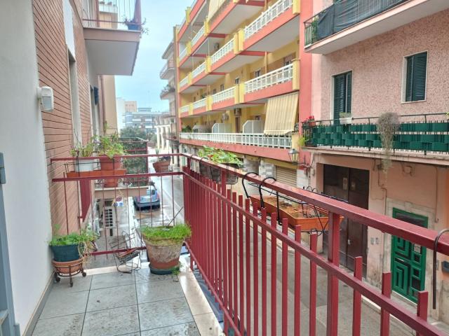 Appartamento in vendita di 92 m² in Via Giuseppe Comez