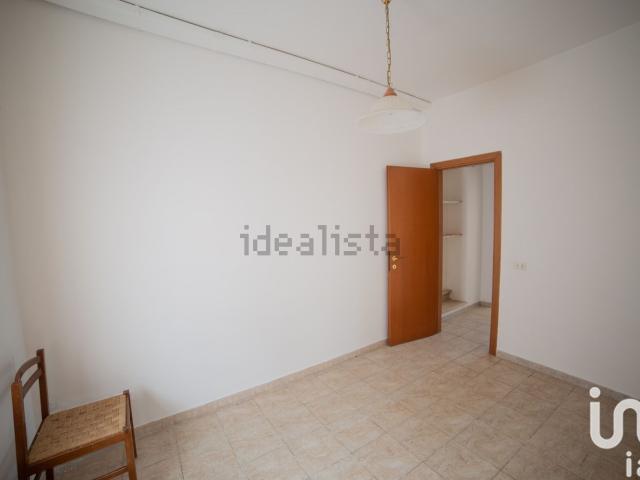 Appartamento in vendita di 92 m² in Via Giuseppe Garibaldi, 80