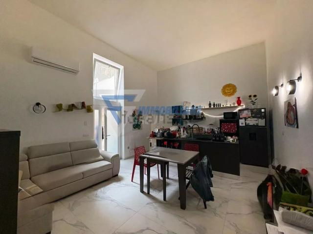 Appartamento in vendita di 92 m² in Via Giuseppe Privitera