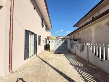Appartamento in vendita di 92 m² in Via Grifona, 1