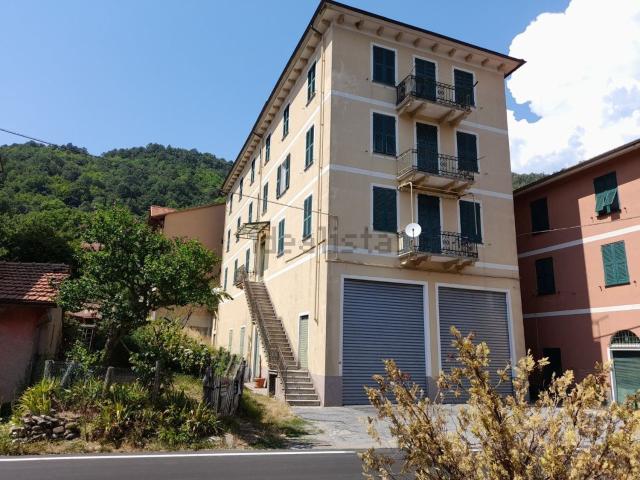 Appartamento in vendita di 92 m² in Via Guglielmo Barbieri, 102