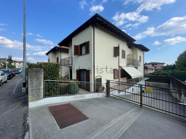 Appartamento in vendita di 92 m² in Via Lorenzo Lotto, 21